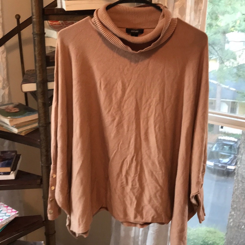 Loose Turtle-neck Sweater